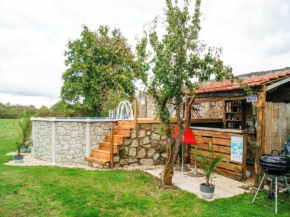 Hotels in Neuvy-Bouin
